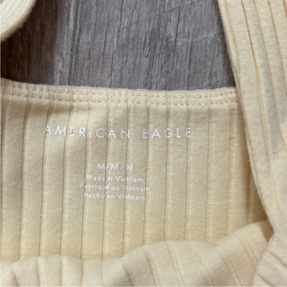 American Eagle Yellow Ribbed Cropped Tank Top Sz Med - Picture 4 of 7